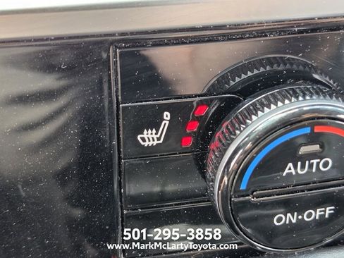 Used 2022 Nissan Pathfinder SL w/ Lighting Package (N92) FWD image 21