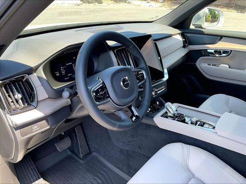 New 2027 Volvo XC90 B6 Plus AWD/4WD image 8