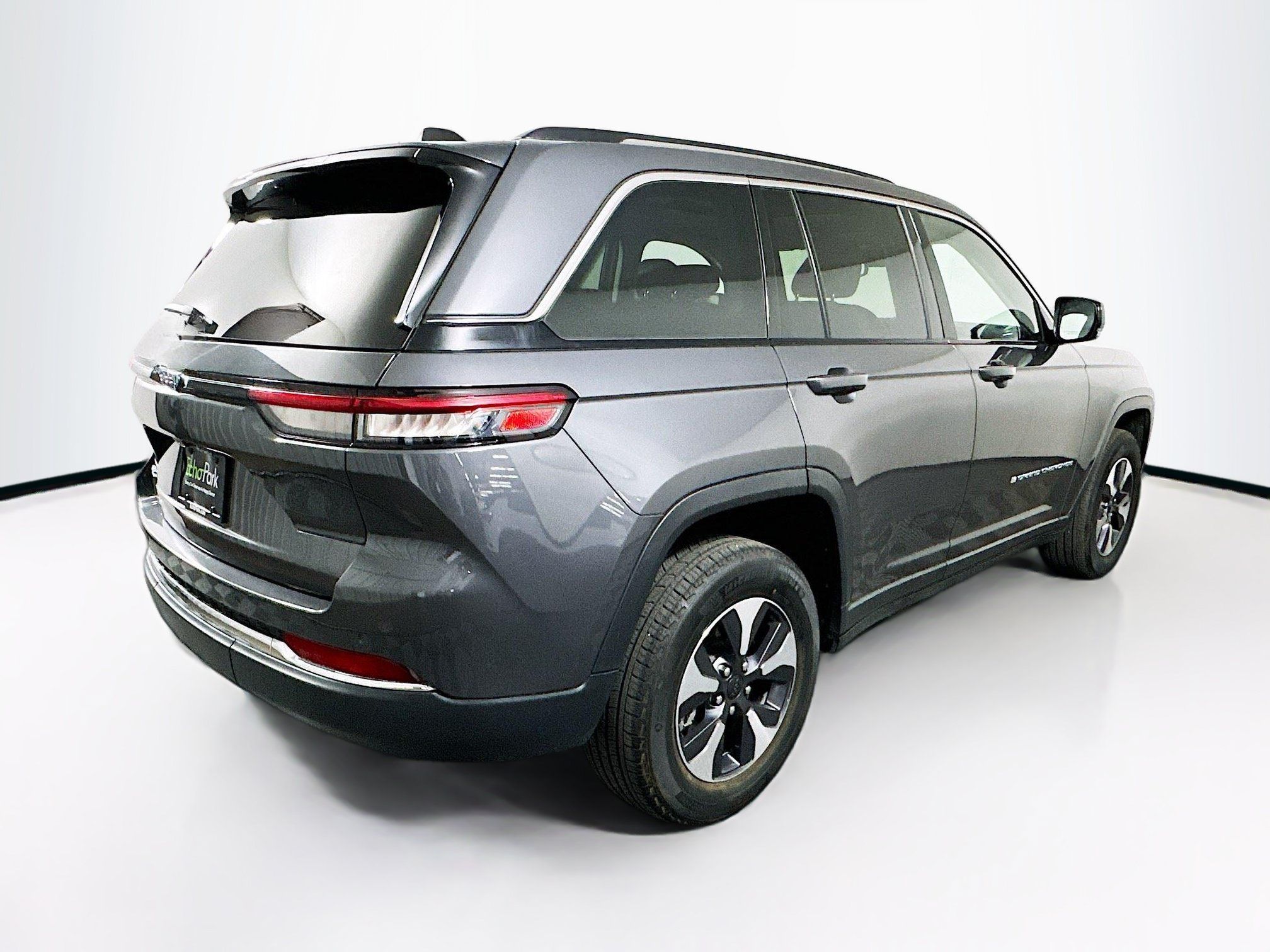 Used 2022 Jeep Grand Cherokee Limited 4xe AWD/4WD image 9