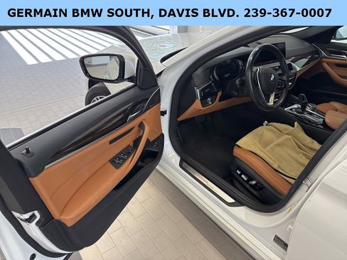Used 2019 BMW 530i w/ Convenience Package image 17