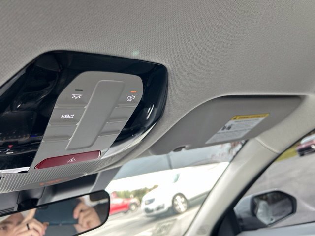Used 2025 Kia K4 FWD image 20