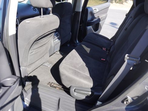 Used 2013 Nissan Pathfinder SV image 23