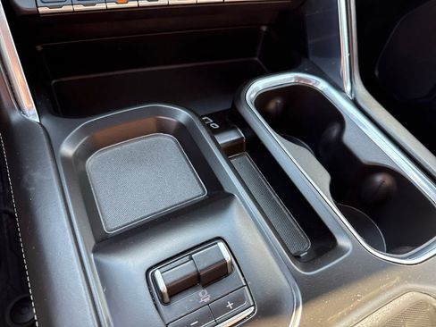 Used 2024 GMC Sierra 3500 Denali Ultimate image 17