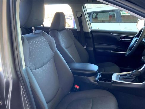 Used 2024 Toyota RAV4 XLE image 8