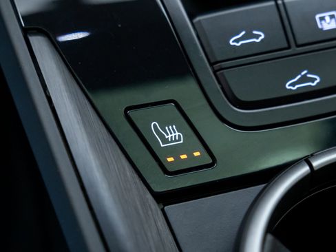 Certified 2024 Porsche 911 Carrera 4 GTS image 20