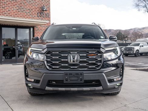 Used 2022 Honda Passport TrailSport image 2