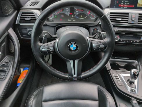 Used 2018 BMW M3 image 23
