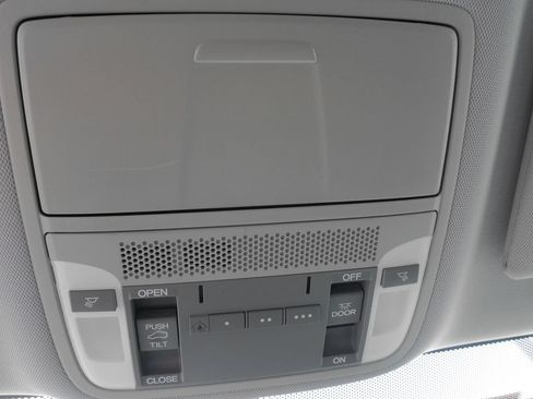 Used 2017 Acura RDX FWD image 31