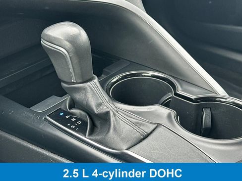Used 2019 Toyota Camry SE FWD image 23