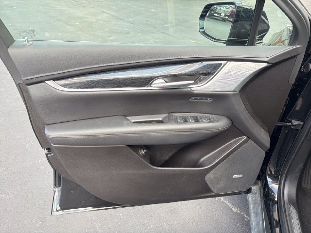 Certified 2023 Cadillac XT5 Premium Luxury w/ LPO, Floor Liner Package AWD/4WD image 10