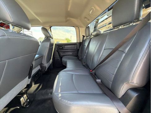 Used 2018 RAM 3500 Tradesman w/ Chrome Appearance Group image 11