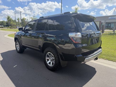 Used 2015 Toyota 4Runner Trail Premium AWD/4WD image 6