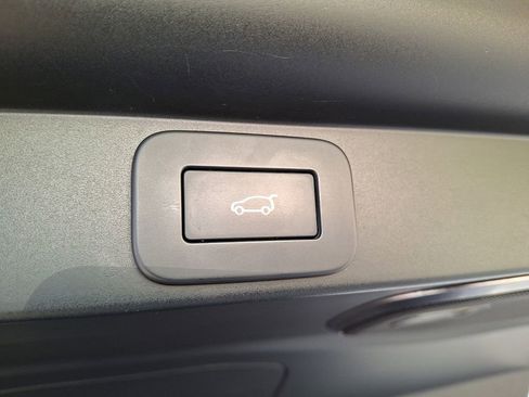 Used 2023 Land Rover Range Rover First Edition AWD/4WD image 26