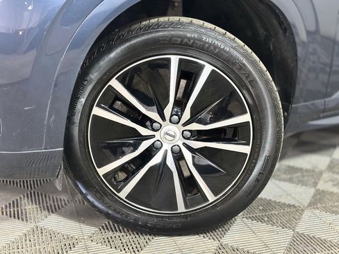Used 2022 Volvo XC90 T8 Inscription Expression w/ Climate Package image 2