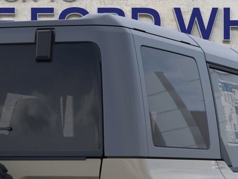 New 2025 Ford Bronco Outer Banks w/ Sasquatch Package image 25