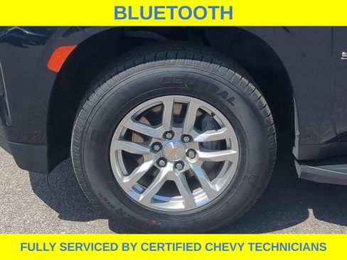 Used 2024 Chevrolet Suburban LT AWD/4WD image 15