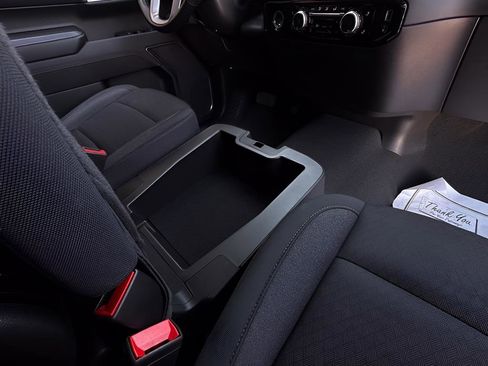 Used 2024 GMC Sierra 1500 SLE image 24