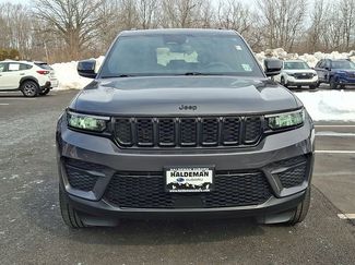 Used 2023 Jeep Grand Cherokee Altitude video 2