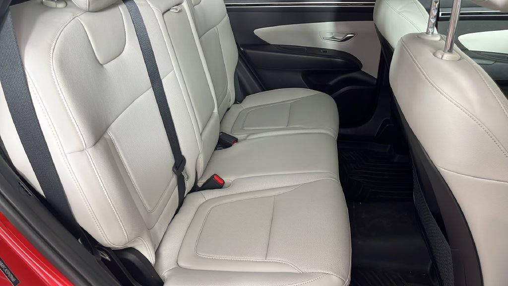 Used 2023 Hyundai Tucson SEL w/ Convenience Package AWD/4WD image 18