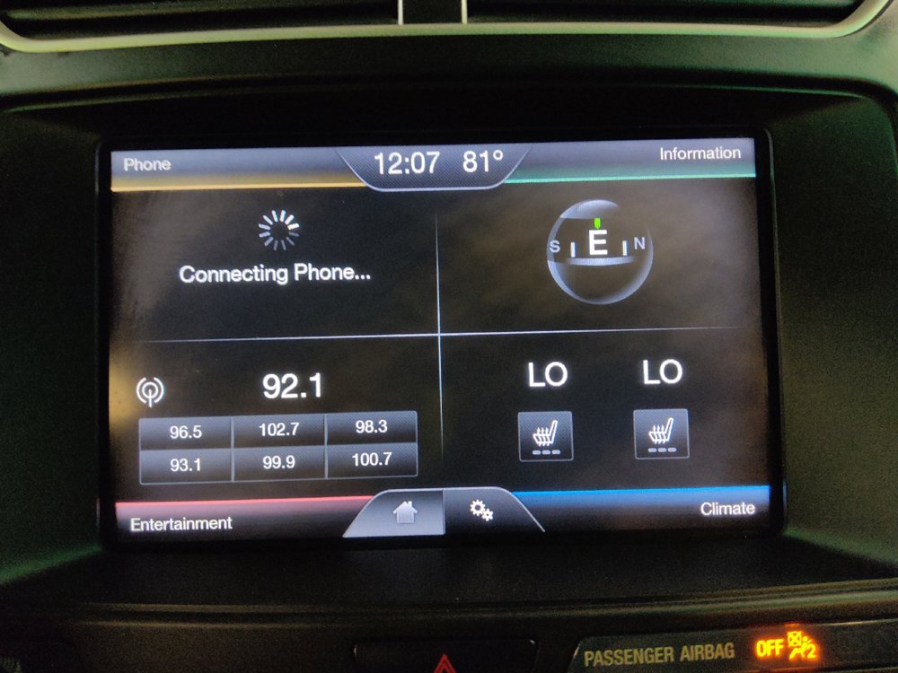 Used 2016 Ford Explorer XLT w/ Equipment Group 202A AWD/4WD image 25