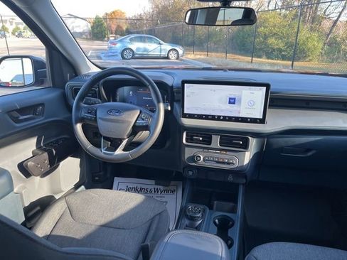 Used 2025 Ford Maverick XLT w/ XLT Luxury Package image 10