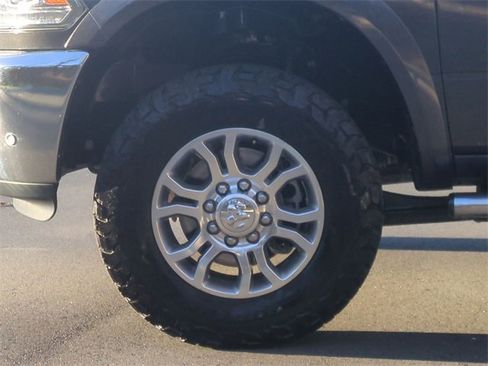 Used 2017 RAM 2500 Laramie image 19