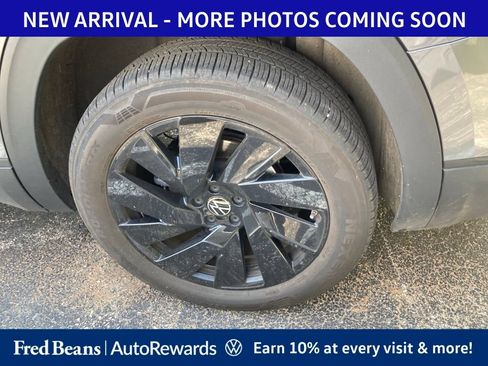 Used 2024 Volkswagen Atlas SE AWD/4WD image 7