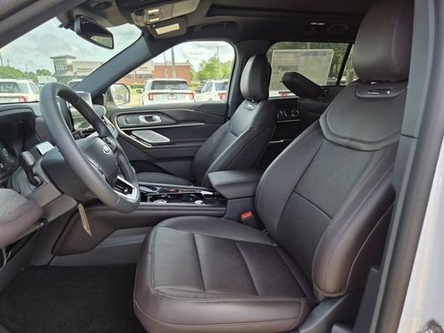 New 2026 Ford Explorer Platinum RWD image 12
