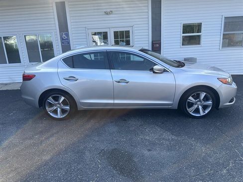 Used 2013 Acura ILX w/ Premium Package FWD image 11