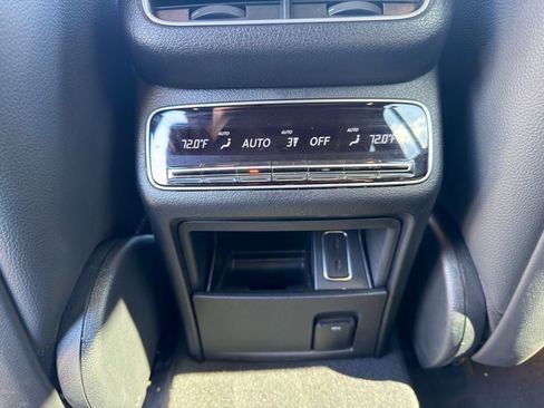 Used 2023 Mercedes-Benz GLS 450 4MATIC image 33