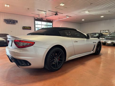 Used 2016 Maserati GranTurismo MC image 9