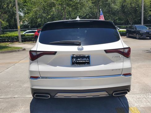Used 2025 Acura MDX SH-AWD image 6