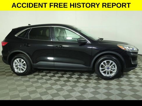 Used 2022 Ford Escape SE w/ Convenience Package AWD/4WD image 2