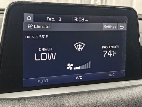 Used 2019 Kia Stinger GTS image 40