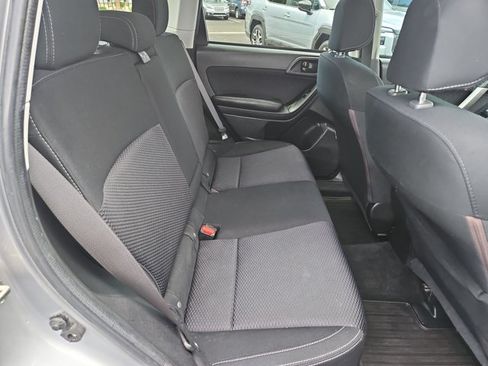 Used 2018 Subaru Forester 2.5i Premium w/ All-Weather Package AWD/4WD image 19