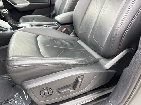 Used 2020 Audi Q3 2.0T Premium Plus w/ Premium Plus Package AWD/4WD image 36