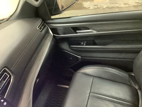 Used 2024 Jeep Wagoneer Series II AWD/4WD image 22