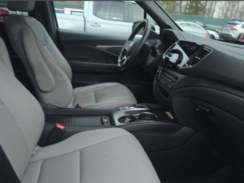 Used 2023 Honda Passport EX-L image 11