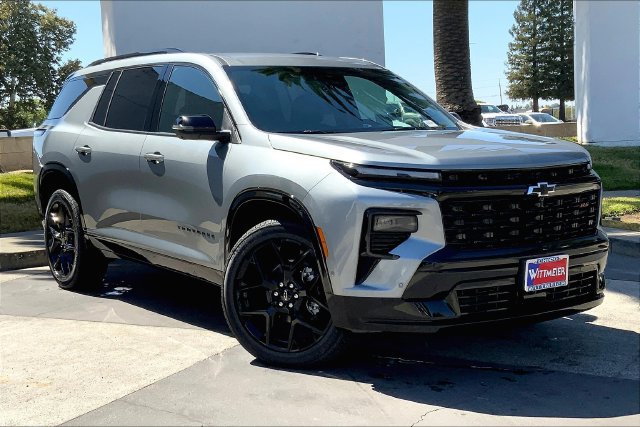 New 2026 Chevrolet Traverse RS FWD image 2