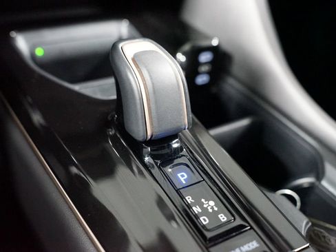 Used 2025 Toyota Crown Nightshade image 22