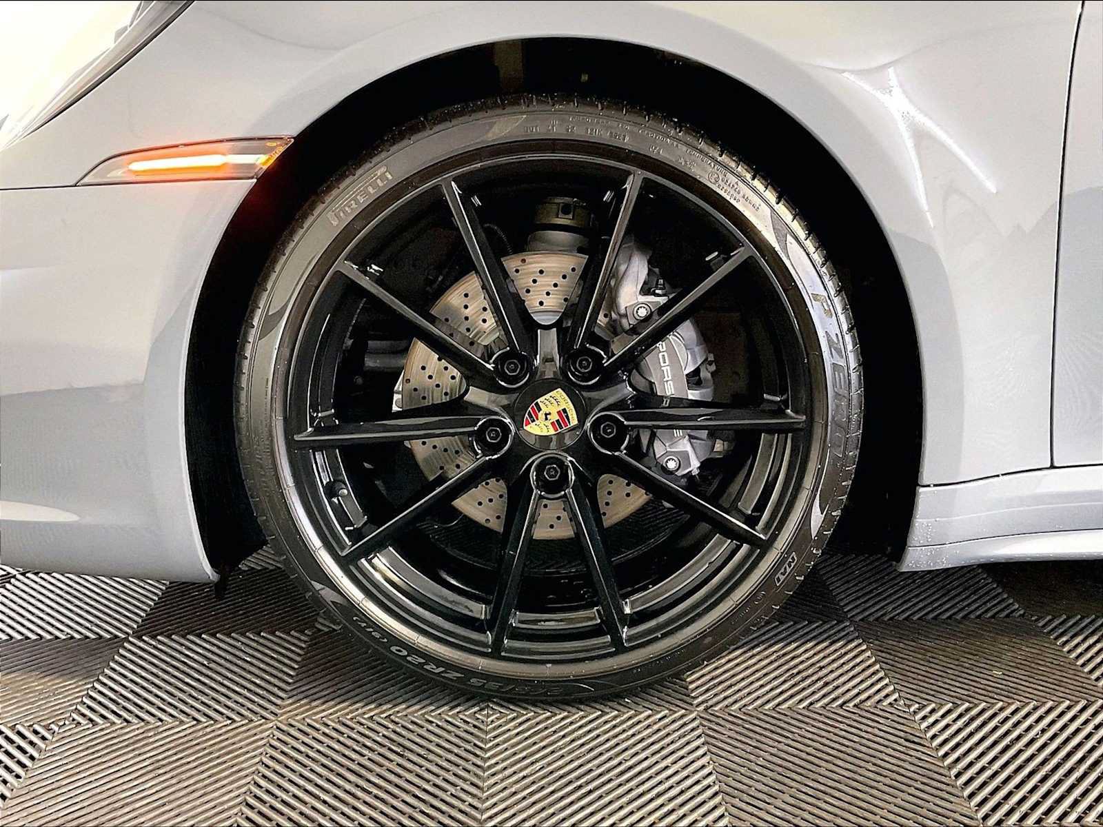 Certified 2024 Porsche 911 Carrera RWD image 11