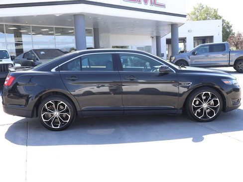 Used 2015 Ford Taurus SHO w/ Equipment Group 401A AWD/4WD image 7
