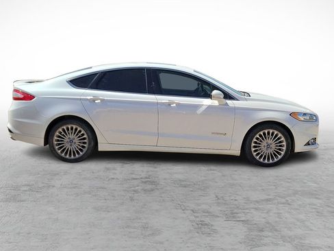 Used 2014 Ford Fusion Titanium image 12