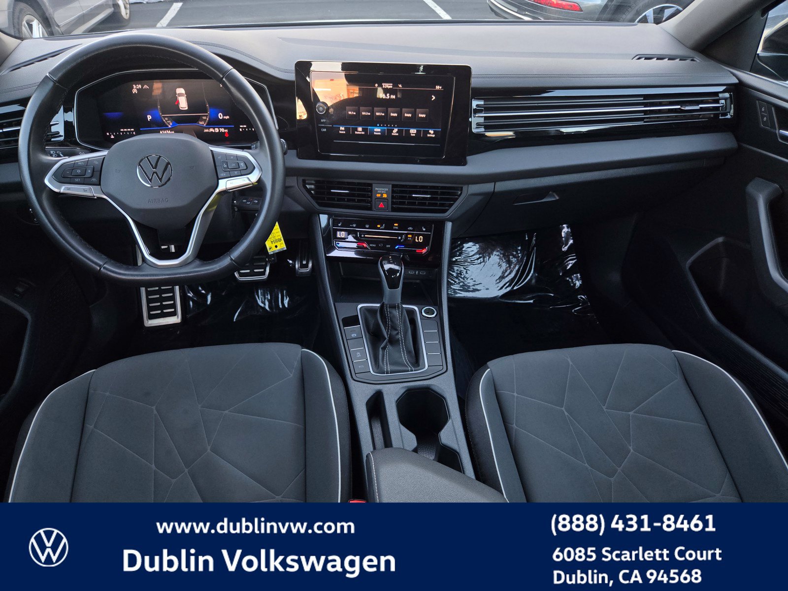 Certified 2025 Volkswagen Jetta Sport FWD image 13