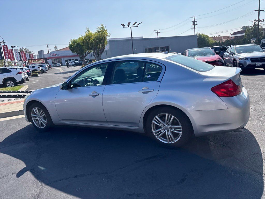 Used 2010 INFINITI G37 Journey RWD image 7