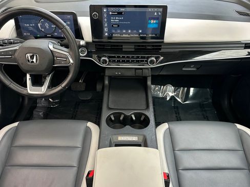 Used 2024 Honda Prologue Touring image 15