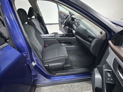 Used 2023 Nissan Rogue SV FWD image 26