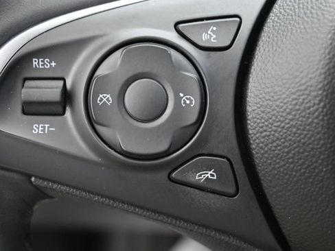 Used 2019 Buick Enclave Essence FWD image 12