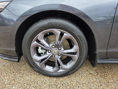 Used 2025 Honda Accord EX-L image 29