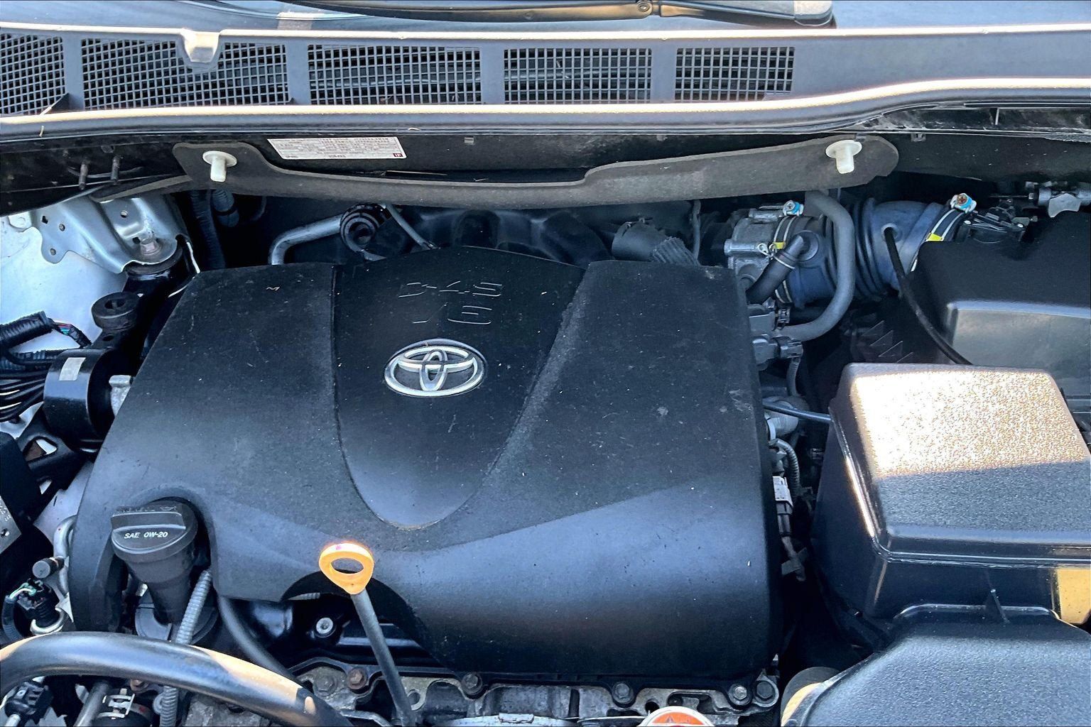 Used 2018 Toyota Sienna XLE w/ Protection Package AWD/4WD image 10